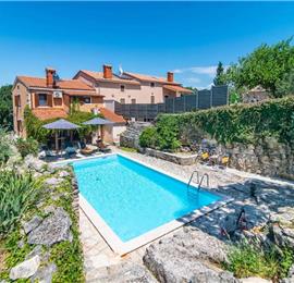 3 bedroom villa with pool near Pula, sleeps 6